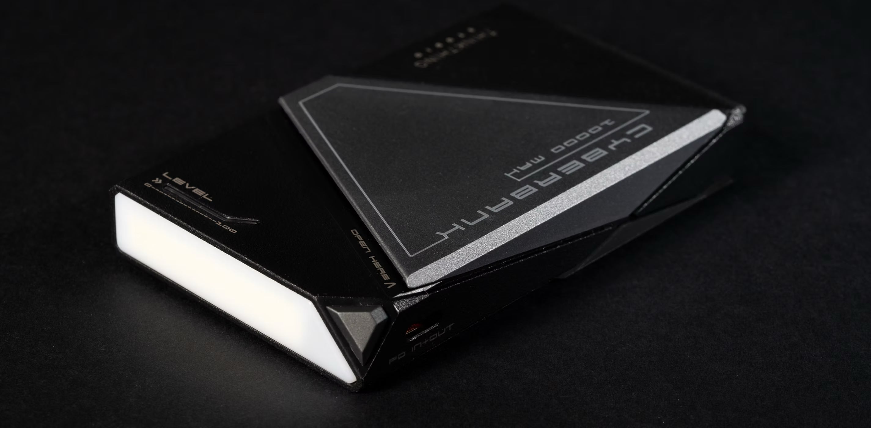 ThinkThing Cyberbank 行動電源