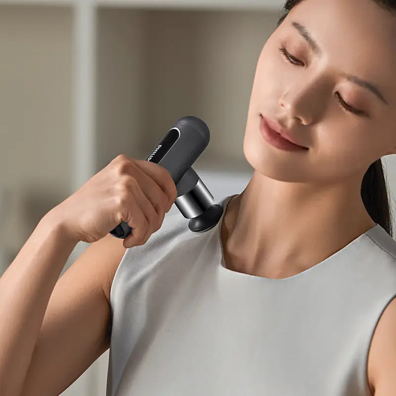 Philips 運動迷你按摩槍 (配專屬加熱按摩頭) (預訂貨品，1月14日送出)